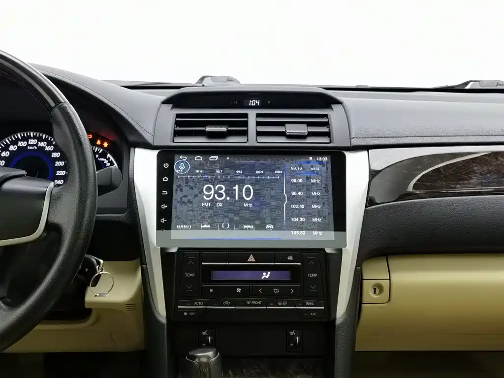 Toyota Camry 2016 — фото 12