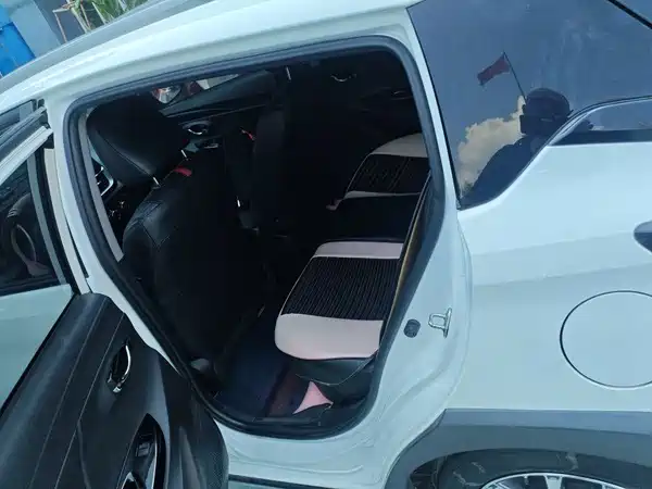 Toyota Yaris L 2022