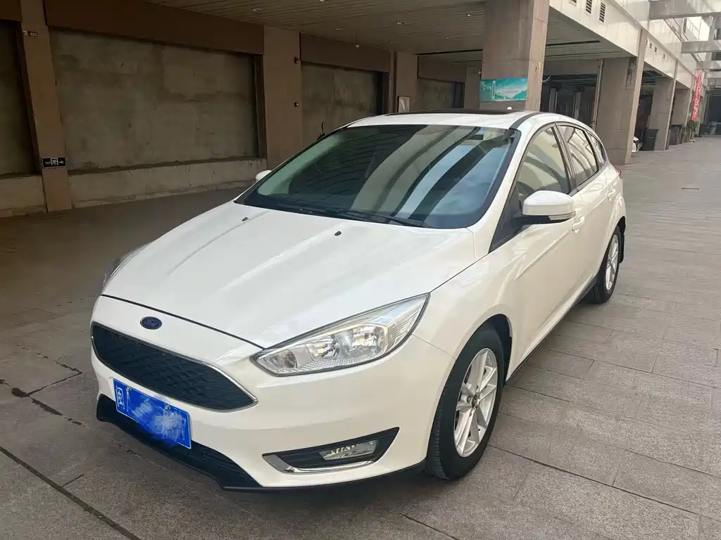 Ford Focus 2016 — фото 1