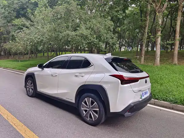Lexus UX New Energy 2023