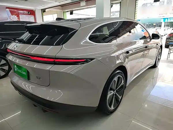 NIO ET5T 2024