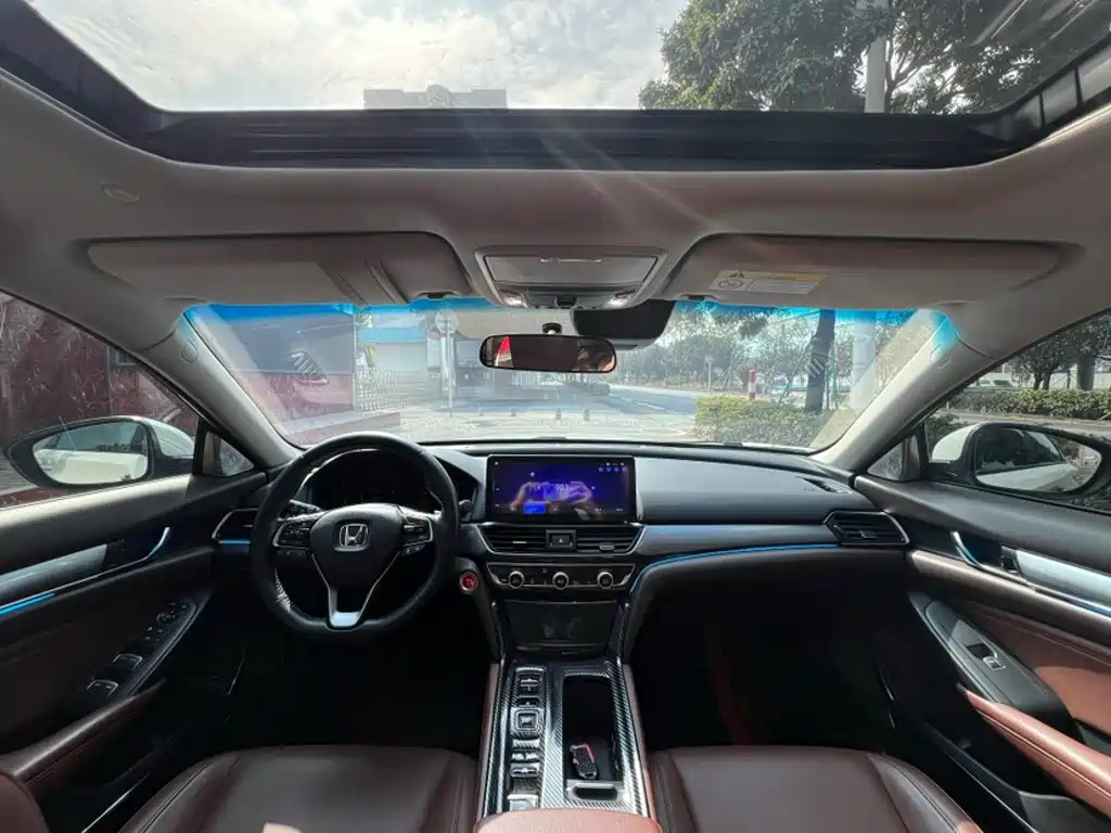 Honda Inspire 2020 — фото 13