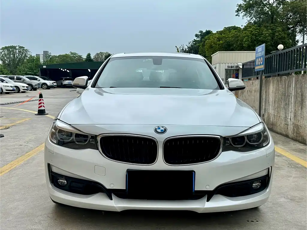 BMW 3 Series GT 2017 — фото 2