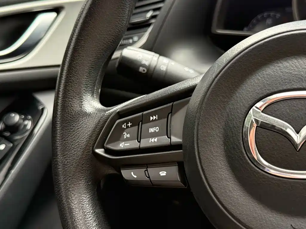 Mazda 3 Angkesela 2019 — фото 26