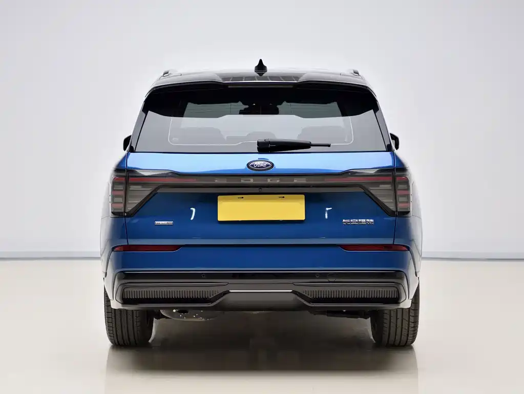 Ford Edge 2023 — фото 5
