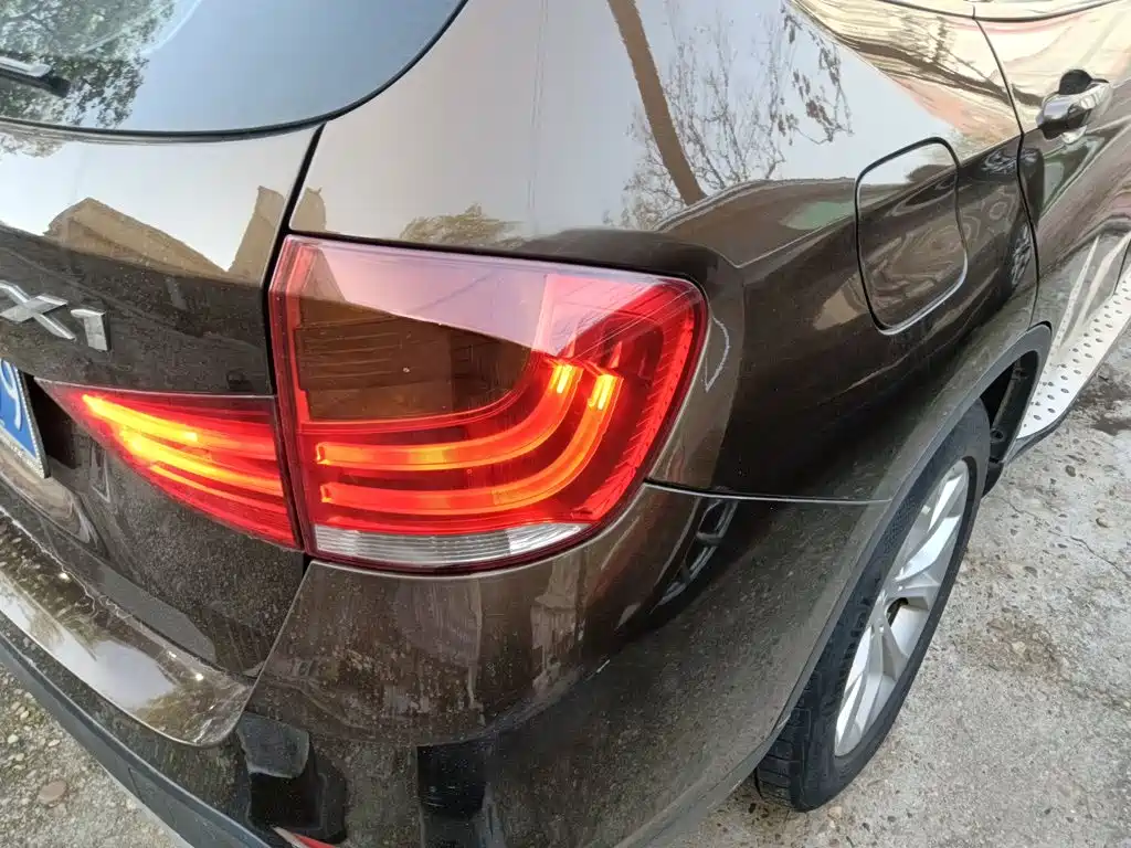 BMW X1 2015 — фото 8