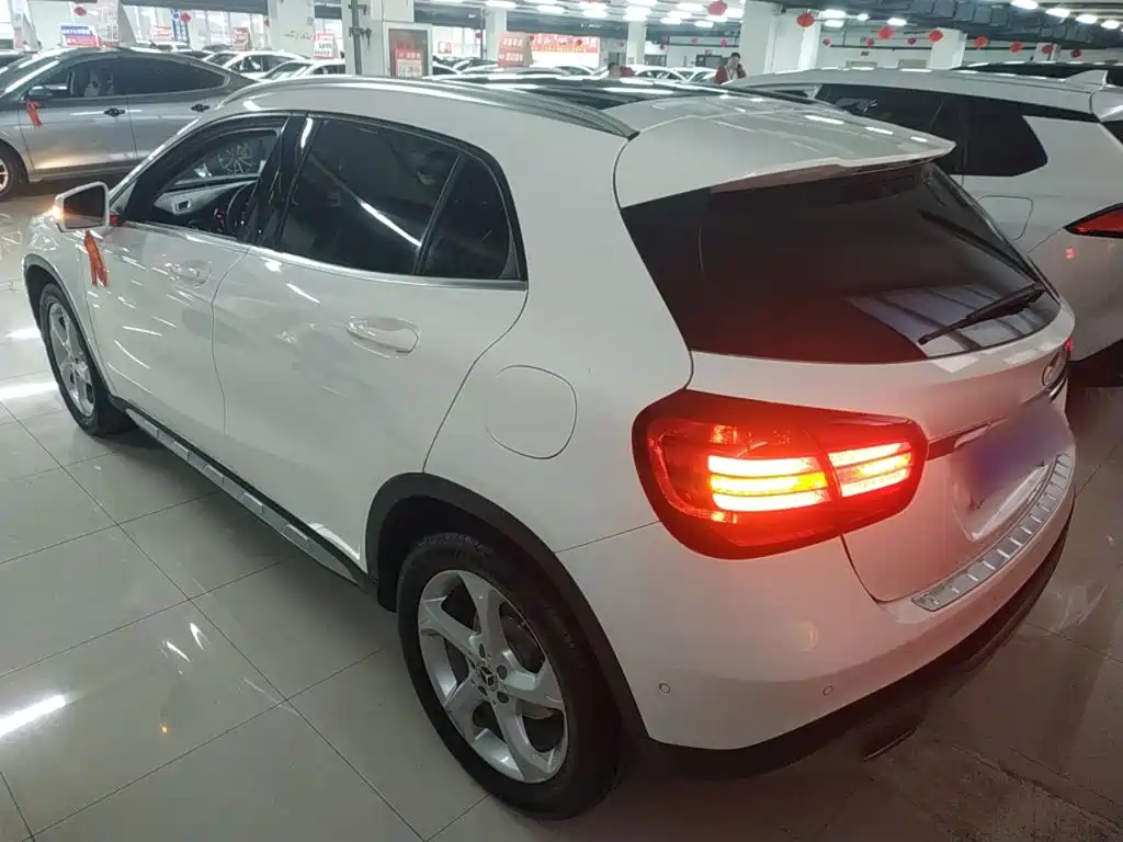 Mercedes-Benz GLA 2018