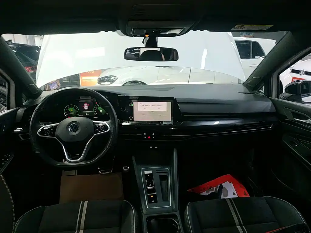 Volkswagen Golf 2022