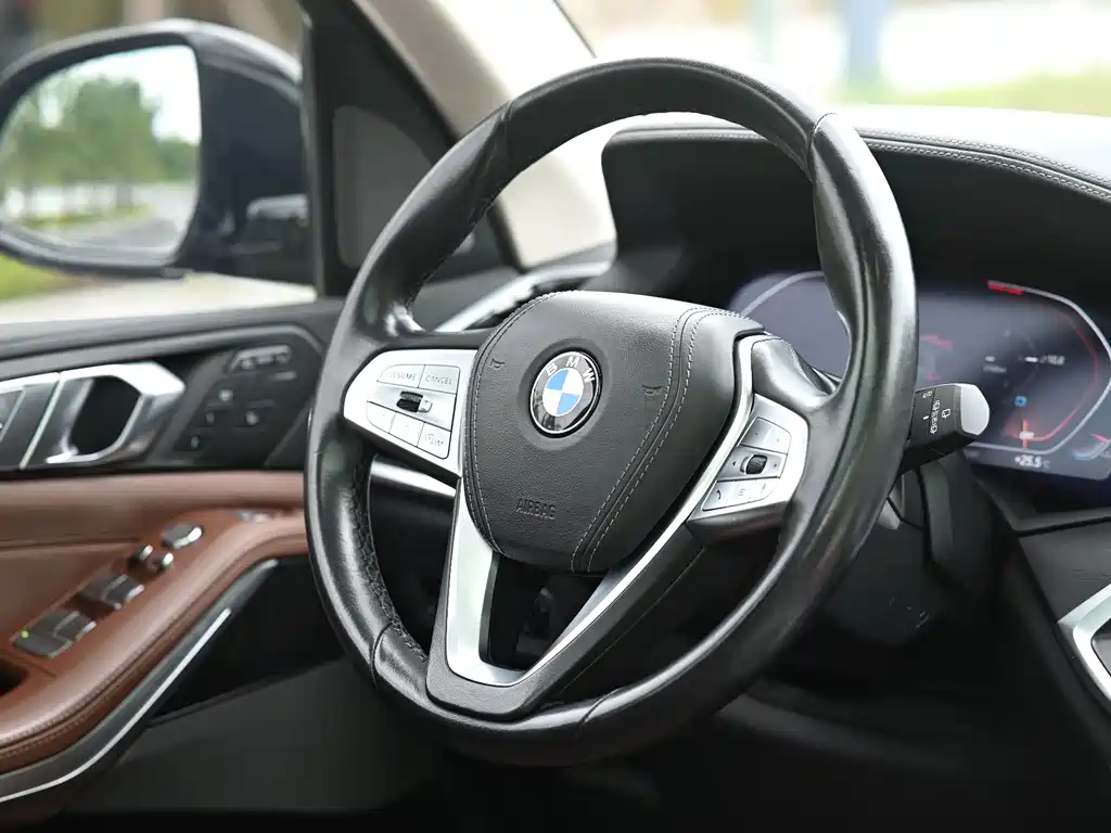 BMW X7 2022 — фото 7