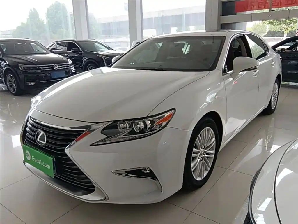 Lexus ES 2016 — фото 2