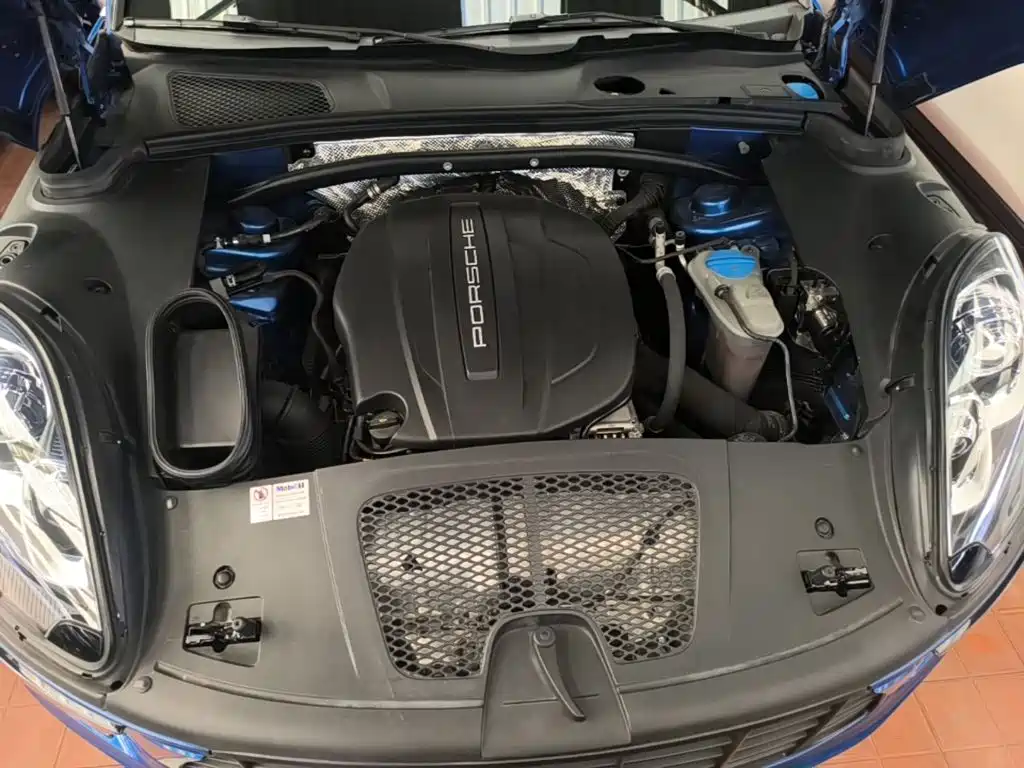 Porsche Macan 2017 — фото 20