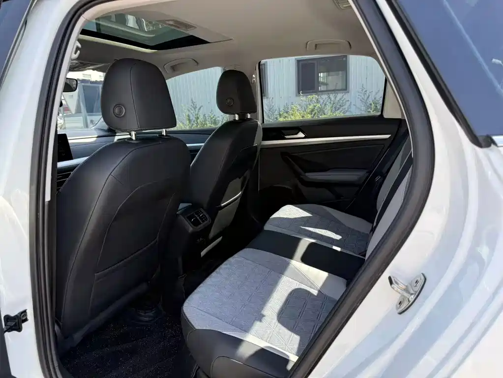 Volkswagen Lavida 2022