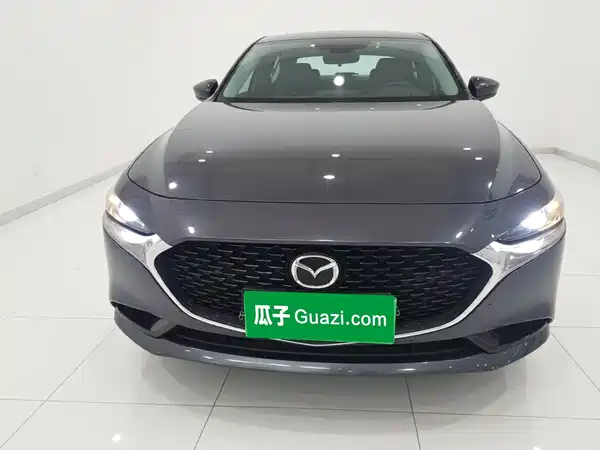 Mazda 3 Axela 2021