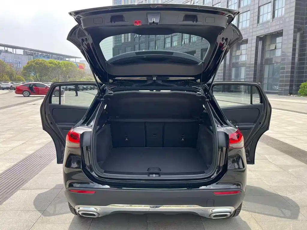 Mercedes-Benz GLA 2023 — фото 14