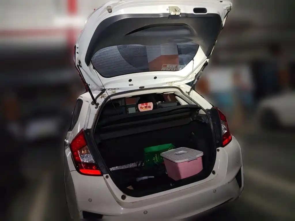 Honda Fit 2015 — фото 16