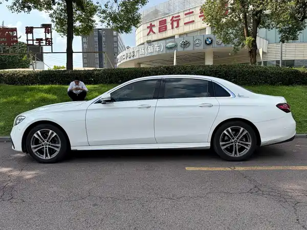 Mercedes-Benz E-Class 2021