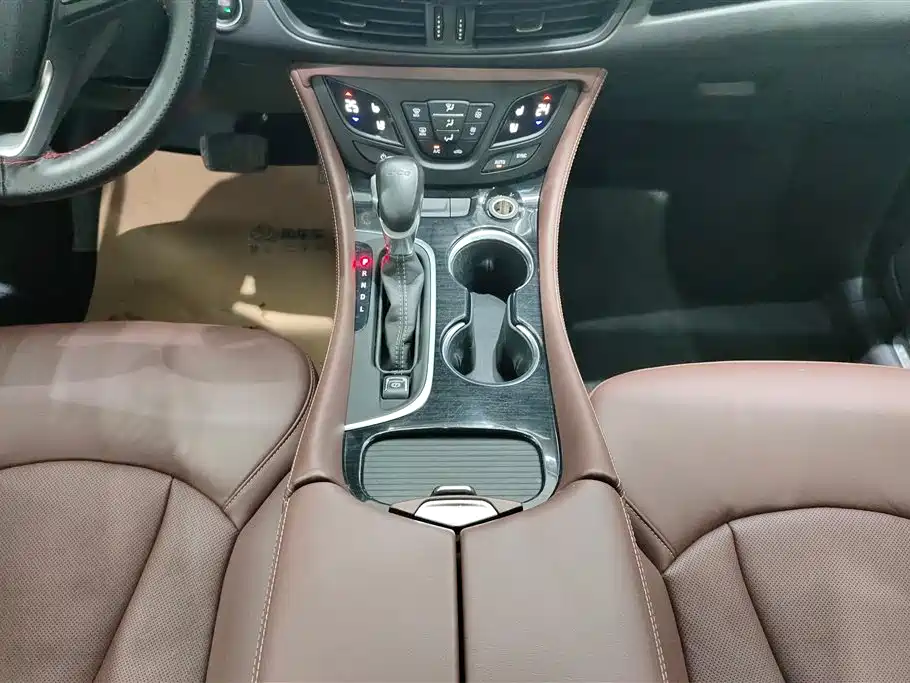 Buick Envision Plus 2020 — фото 16