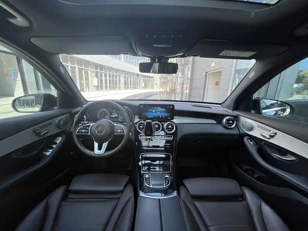 Mercedes-Benz GLC 2021 — фото 12