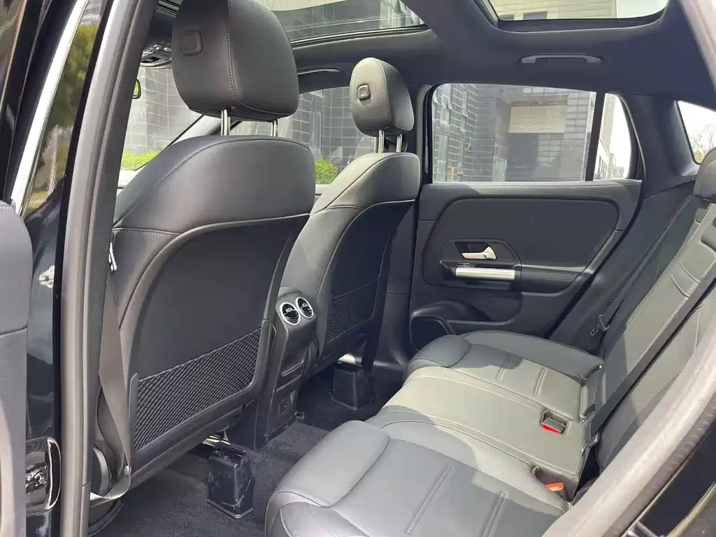 Mercedes-Benz GLA 2023 — фото 10