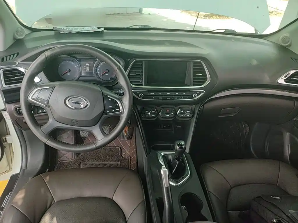 GAC Motor Trumpchi GS4 2018 — фото 10