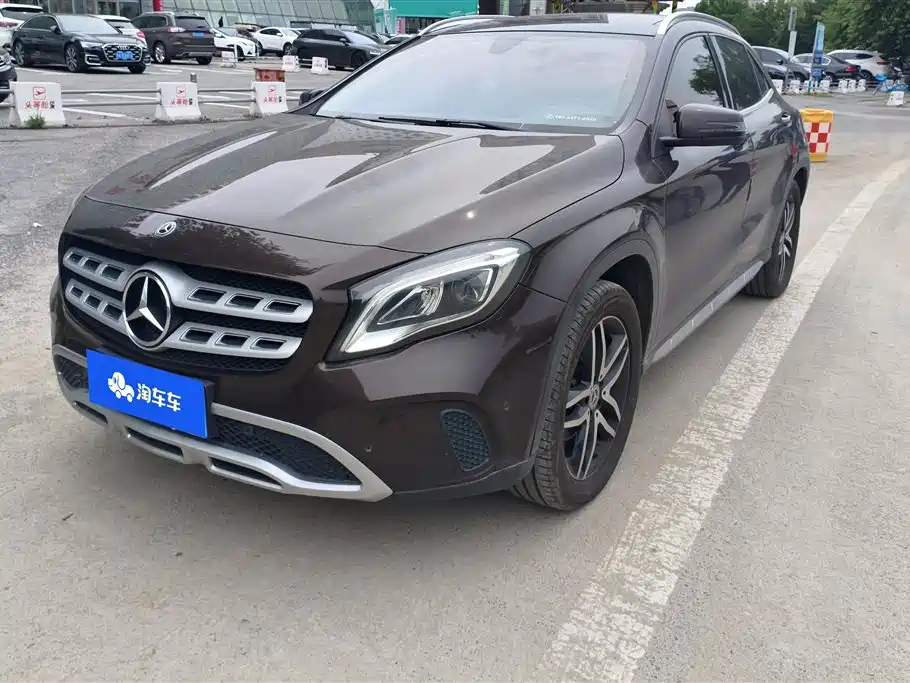 Mercedes-Benz GLA 2017 — фото 1