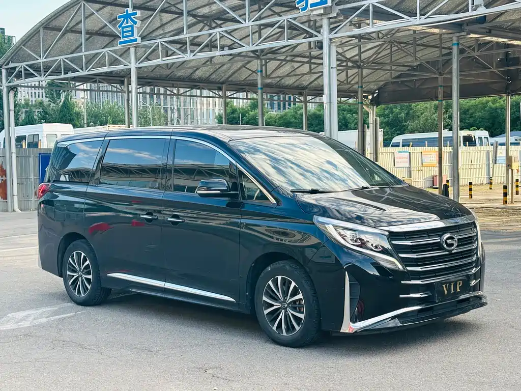 GAC Motor Trumpchi M8 2022 — фото 3