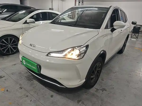 Neta V 2022