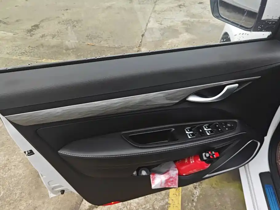Geely Emgrand 2019