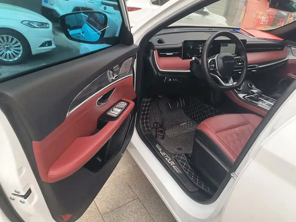 Jetour Jietu X70 PLUS 2023 — фото 12
