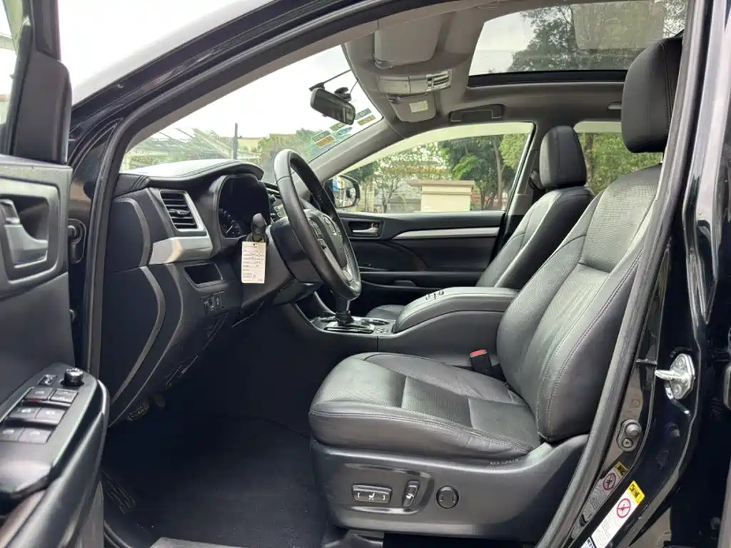 Toyota Highlander 2015 — фото 21