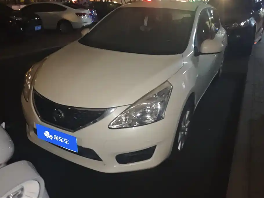 Nissan Tiida 2016