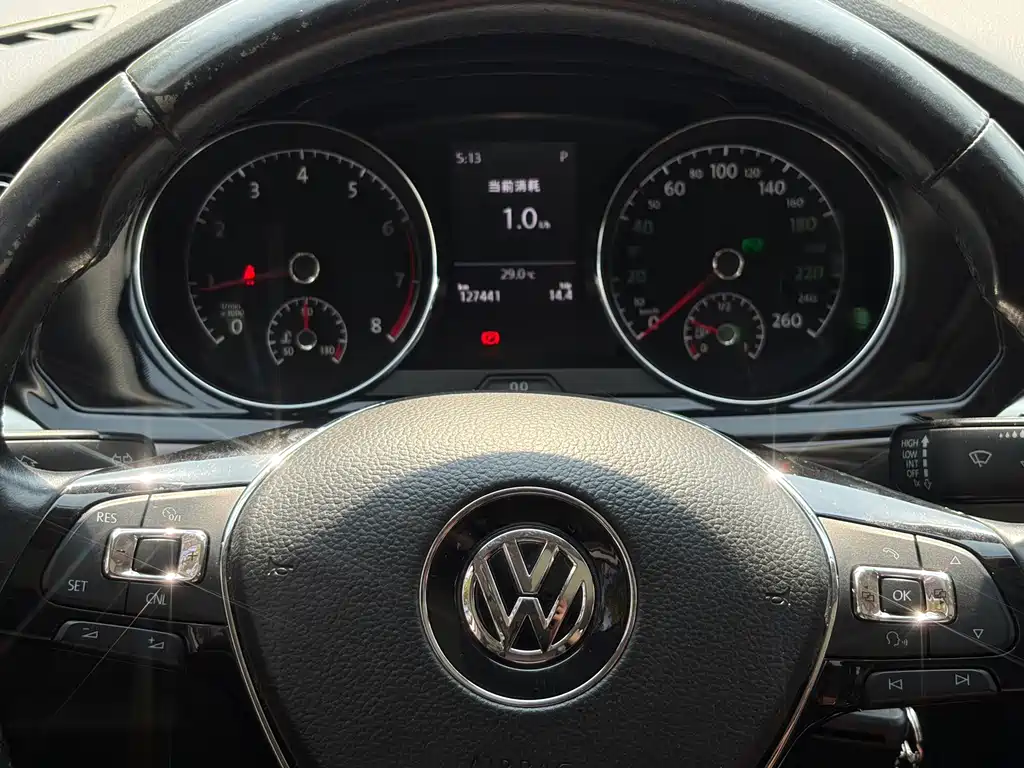 Volkswagen Lamando 2015 — фото 10