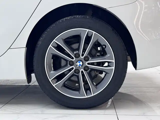 BMW 2 Series Active Tourer 2019 — фото 19