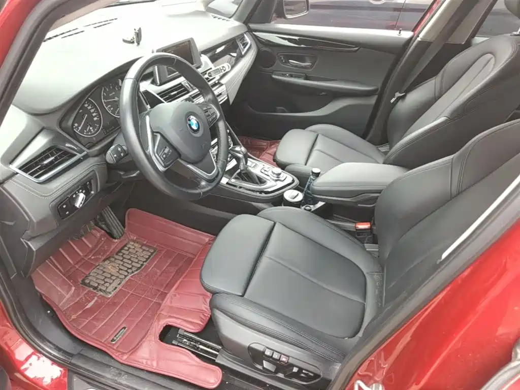 BMW 2 Series Active Tourer 2015 — фото 15
