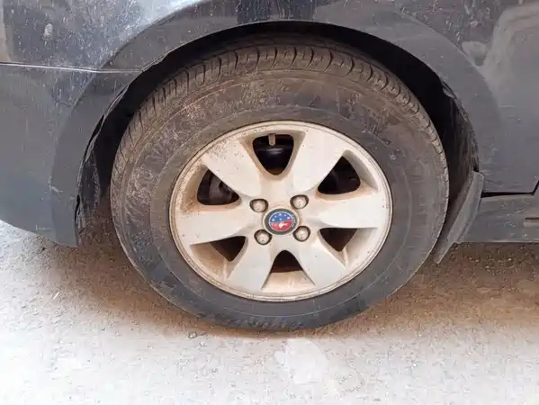 Geely auspicious SC3 2013