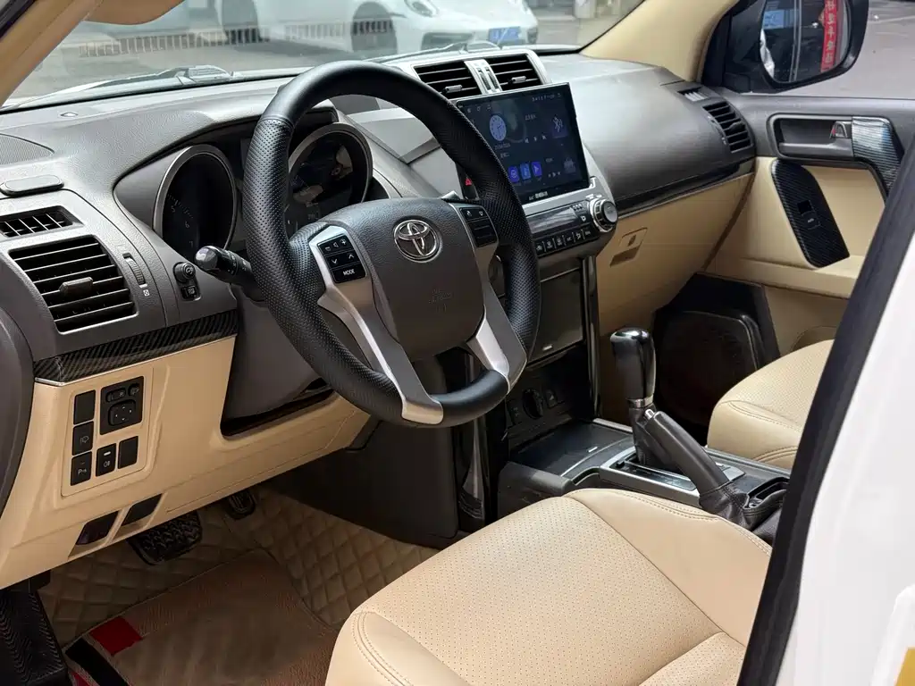 Toyota Prado 2016 — фото 7