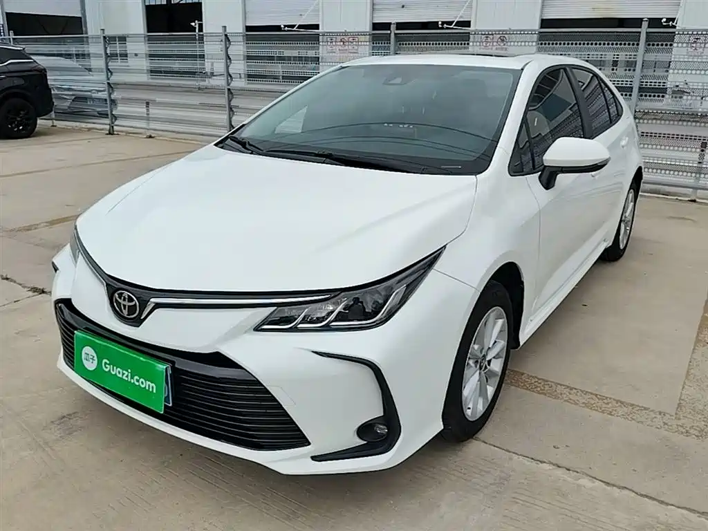 Toyota Corolla 2022 — фото 2