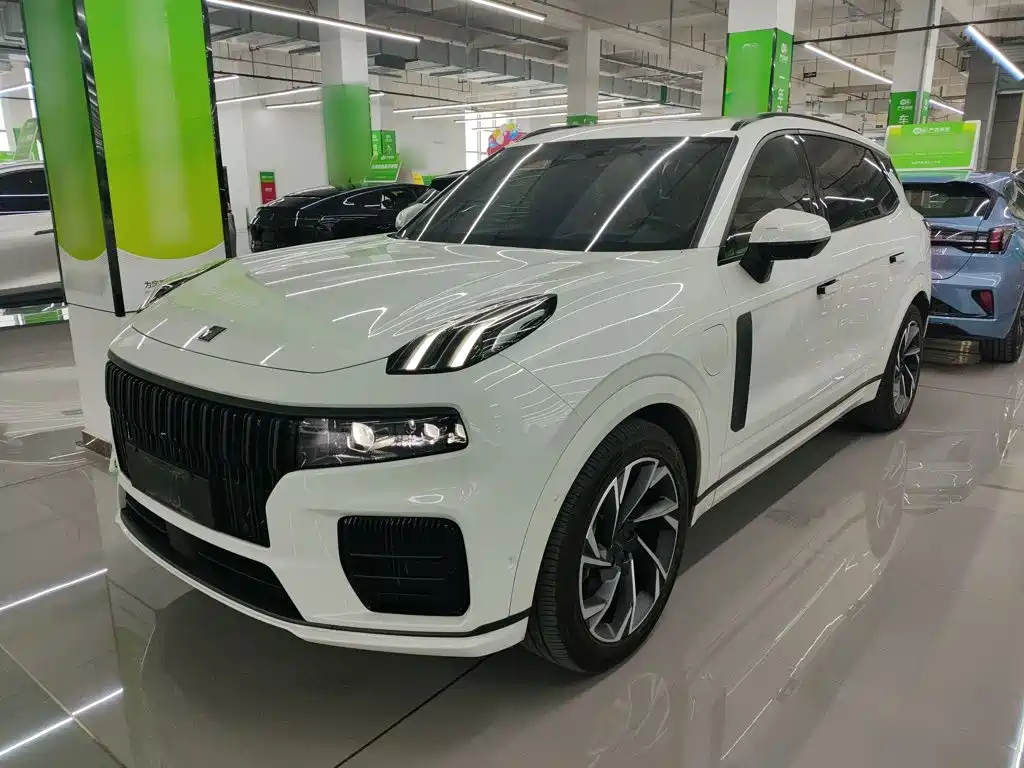 Lynk & Co 09 EM-P 2022