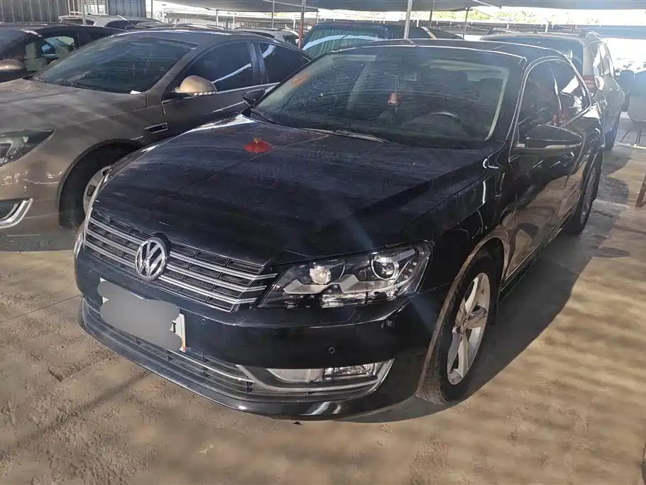 Volkswagen Passat 2014 — фото 1