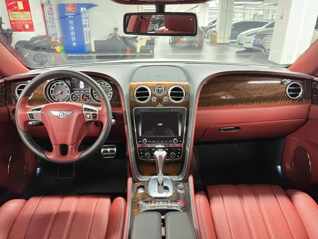 Bentley Flying Spur 2014 — фото 14