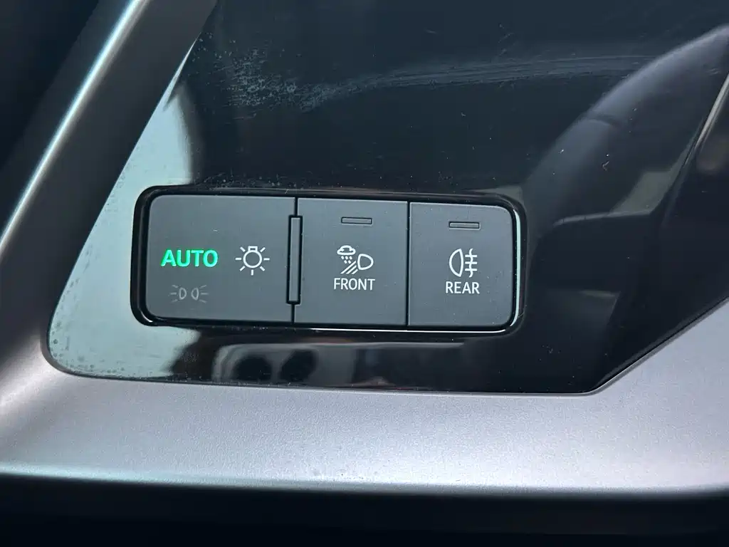 Audi A3 2023 — фото 13