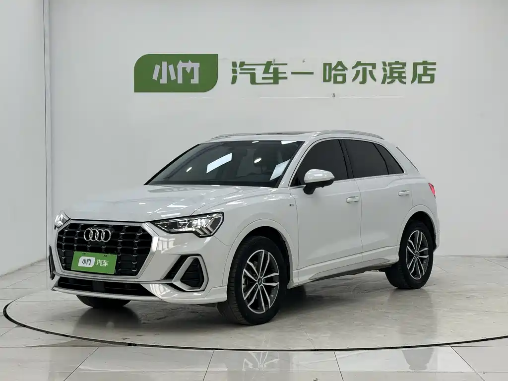 Audi Q3 2023 — фото 1