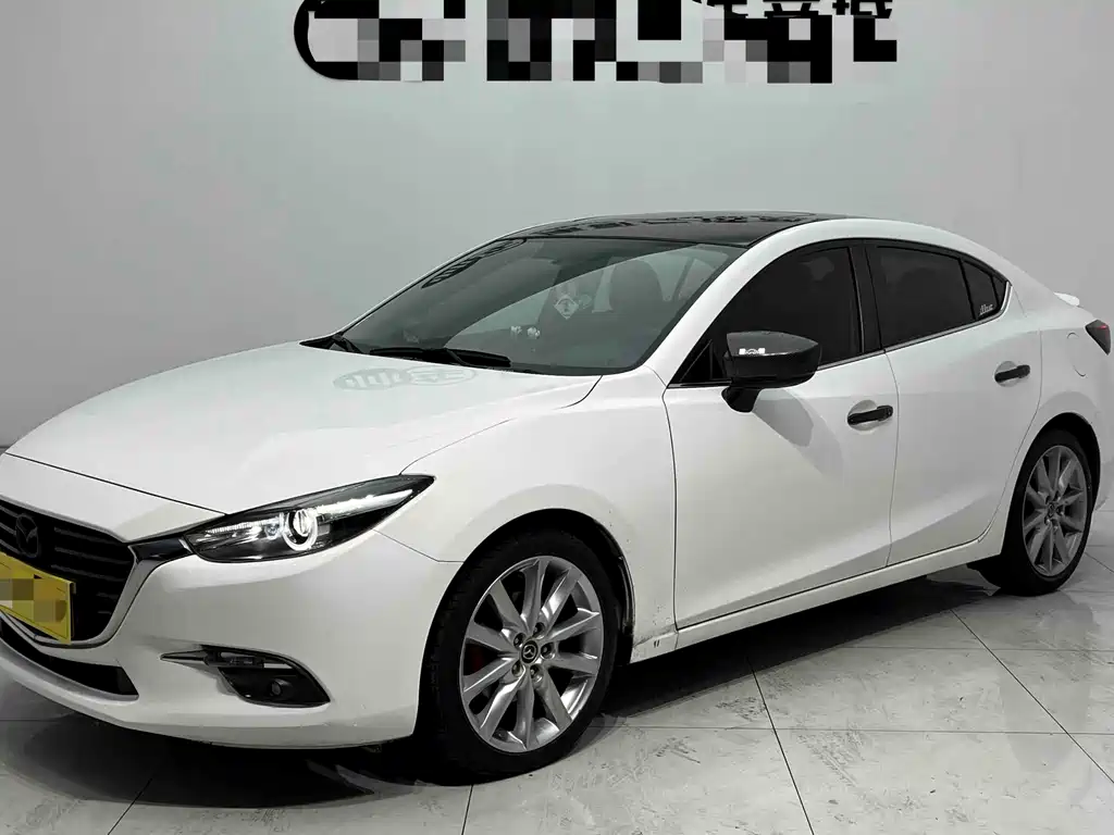 Mazda 3 Axela 2019 — фото 1