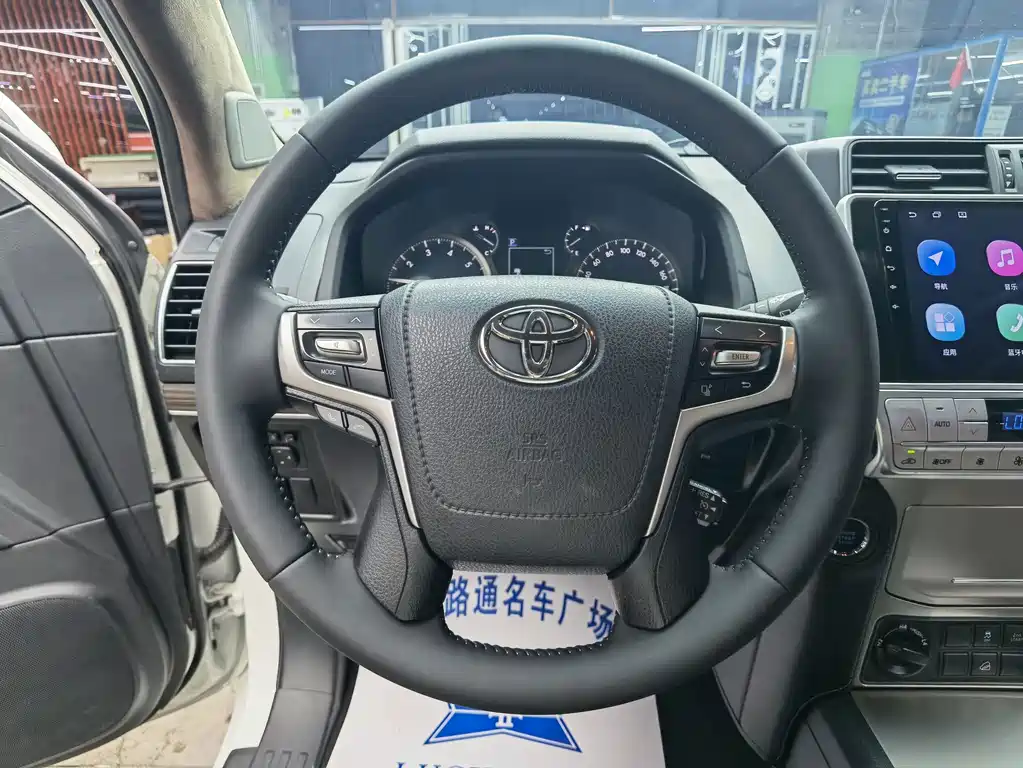 Toyota Prado 2018 — фото 10