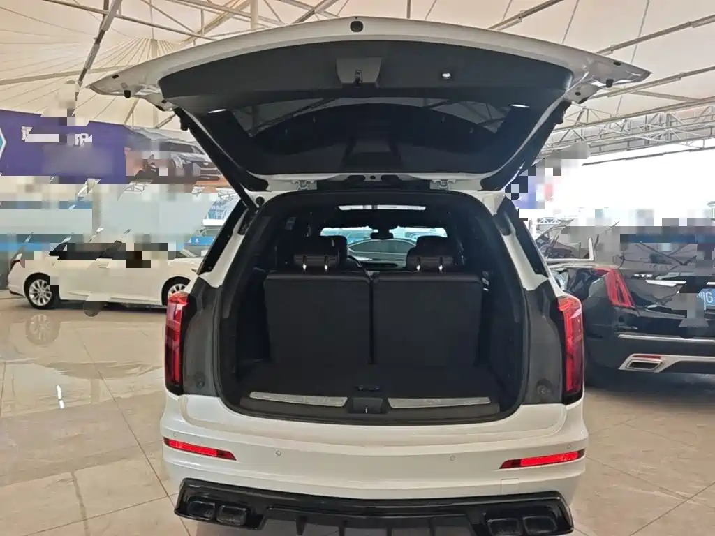 Cadillac XT6 2020 — фото 19