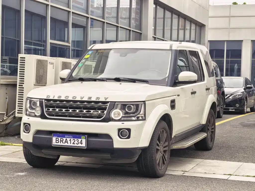 Land Rover Discovery 2016 — фото 1