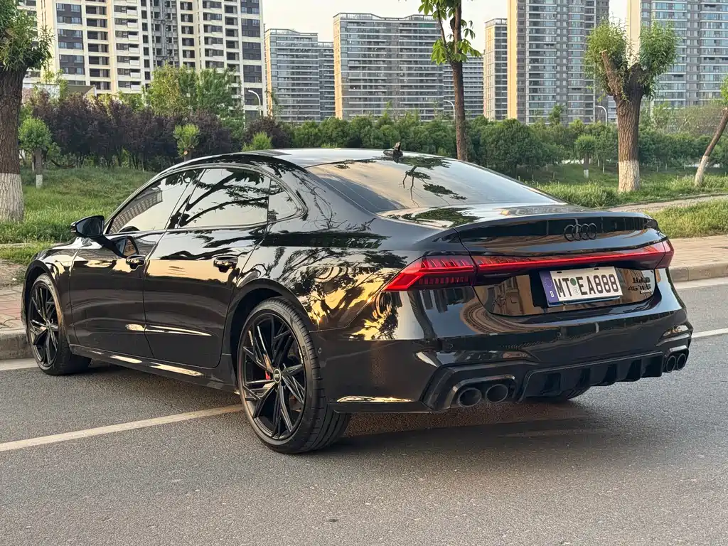 Audi A7L 2023 — фото 9