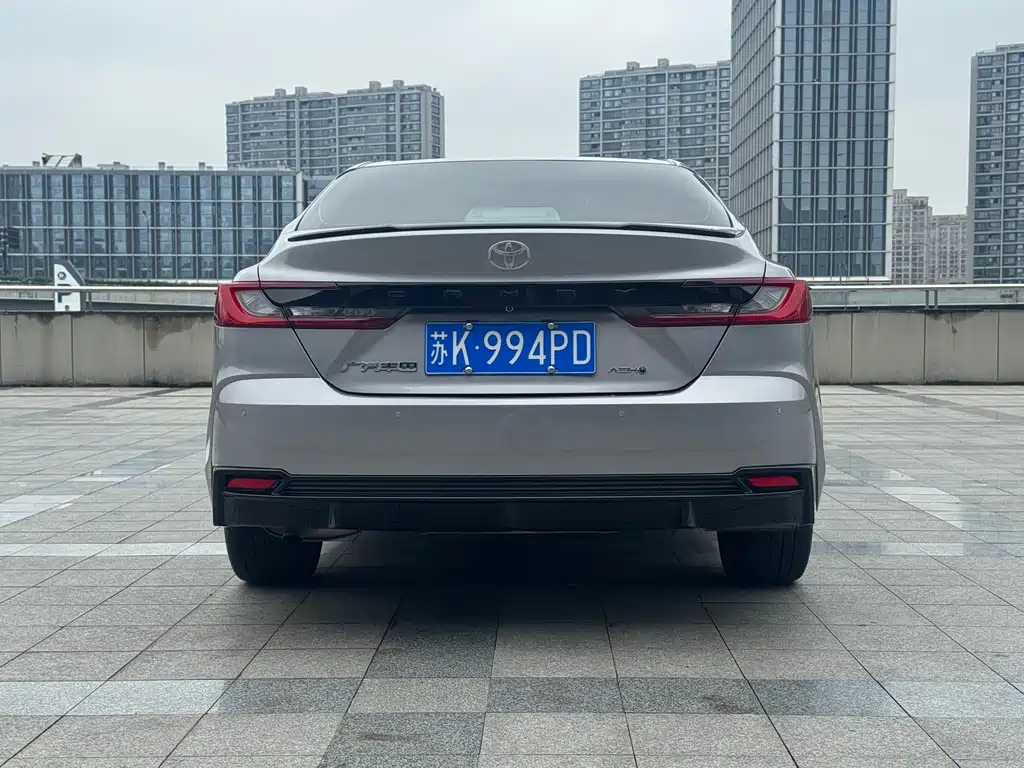 Toyota Camry 2025 — фото 6
