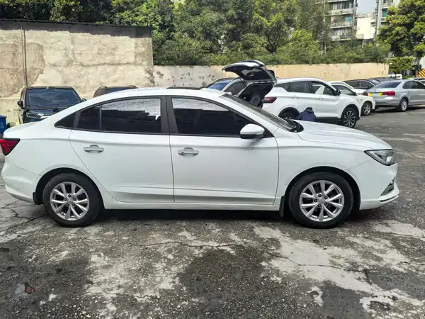 Roewe i5 2020