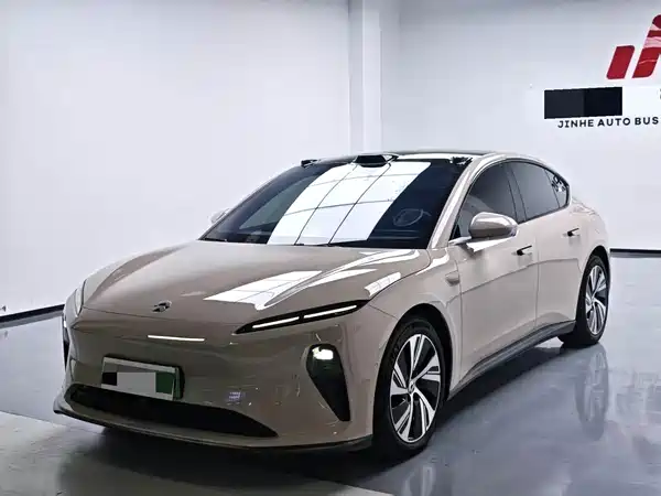NIO ET5 2024